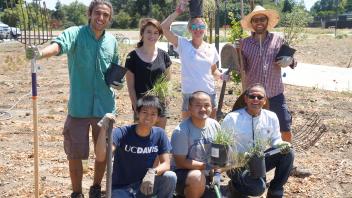 Students in the Learning by Leading Sustainable Horticulture internship designed and installed a landscape in the UC Davis Arboretum's Environmental GATEway. .